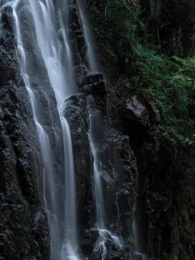 逃离黑砖房间